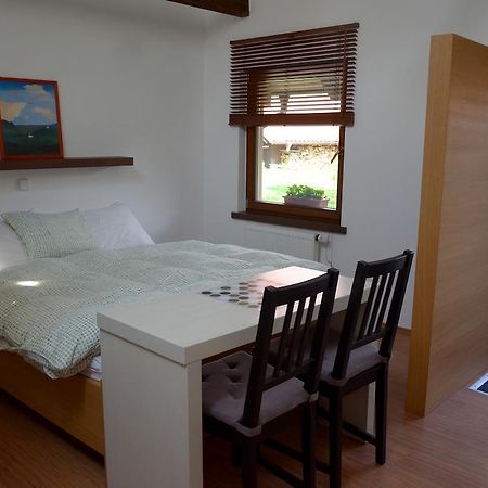 Penzion04 Hotel เชบอนย์ ภายนอก รูปภาพ